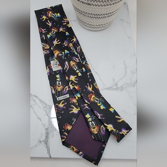 Disney | Goofy watercolors all-over print black colorful silk tie | unisex - Picture 4 of 5